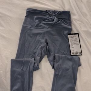 Lululemon Special Edition HR Aligns Cropped (23")